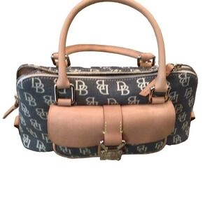 NWT Dooney and Bourke  Anniversary Signature small Domed pocket Satchel